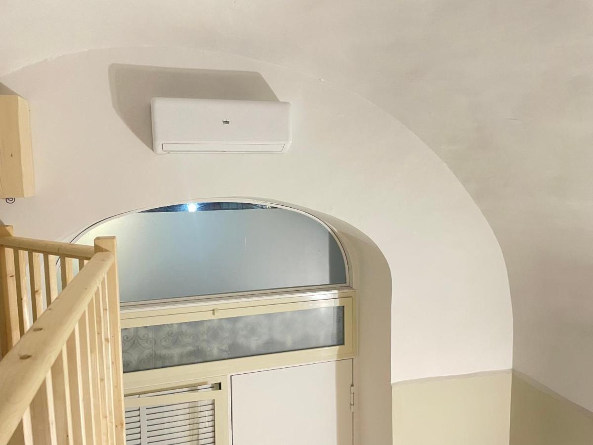 Loft Munira Apartment Naples Luaran gambar