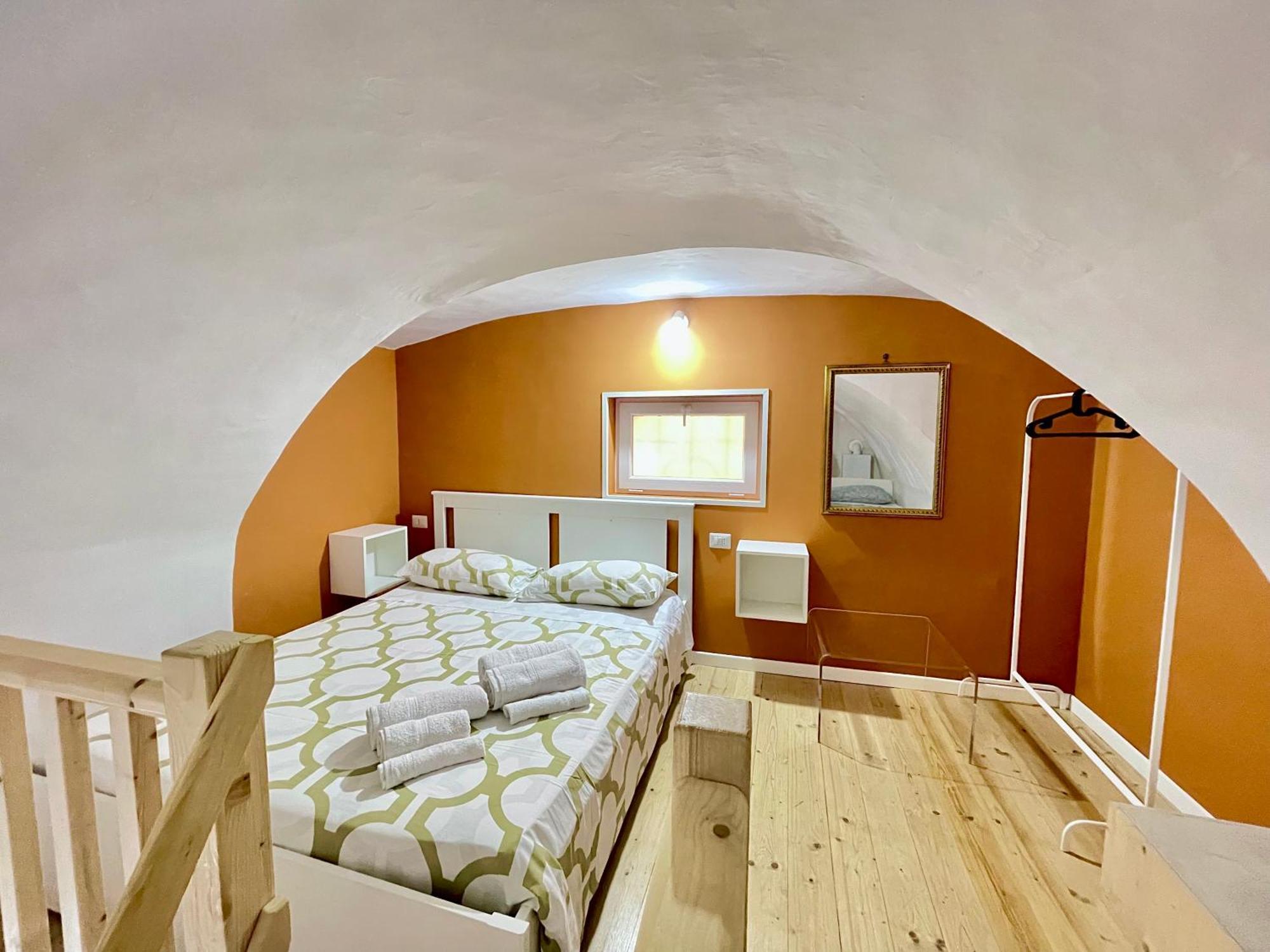 Loft Munira Apartment Naples Luaran gambar