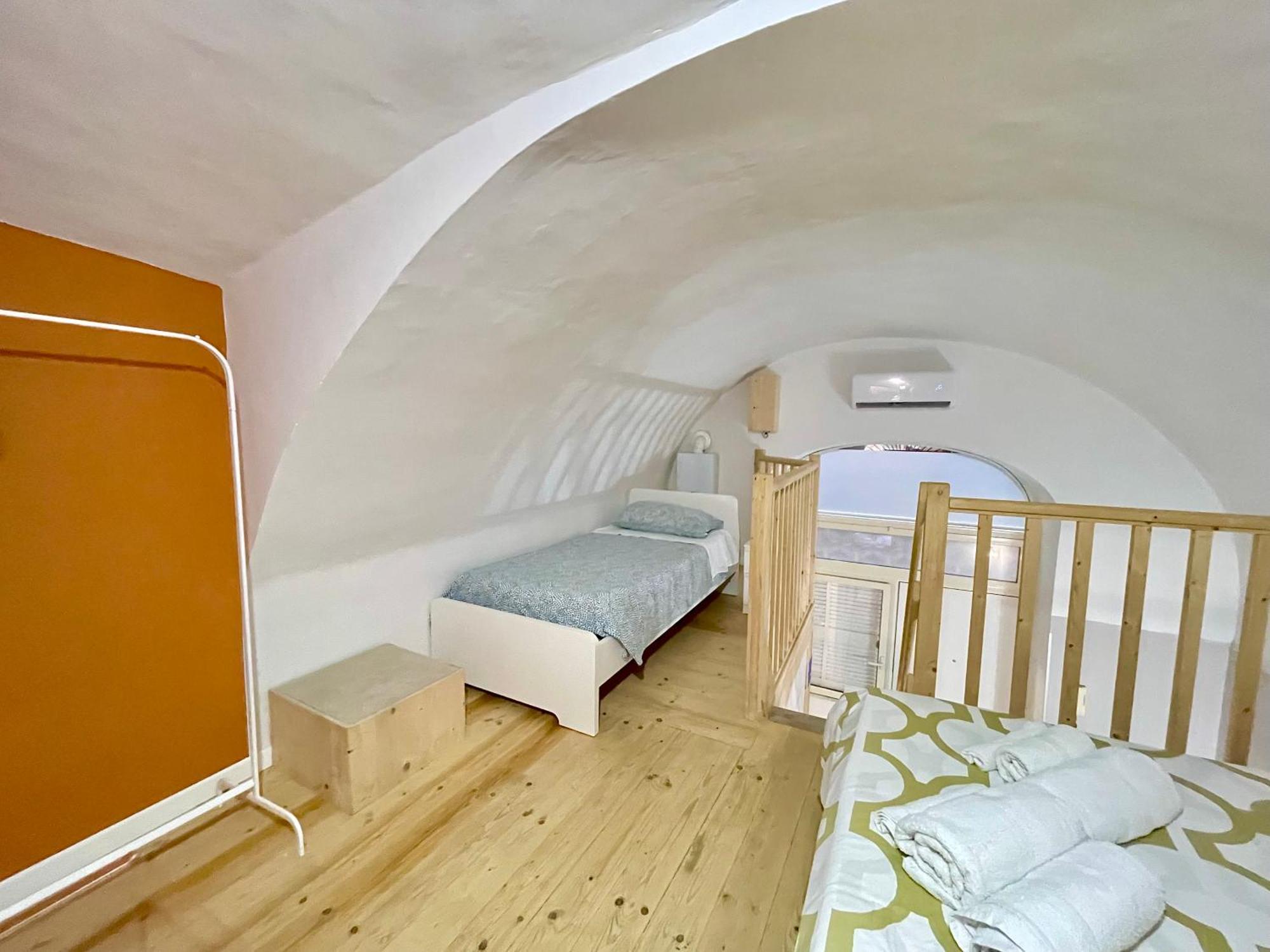 Loft Munira Apartment Naples Luaran gambar